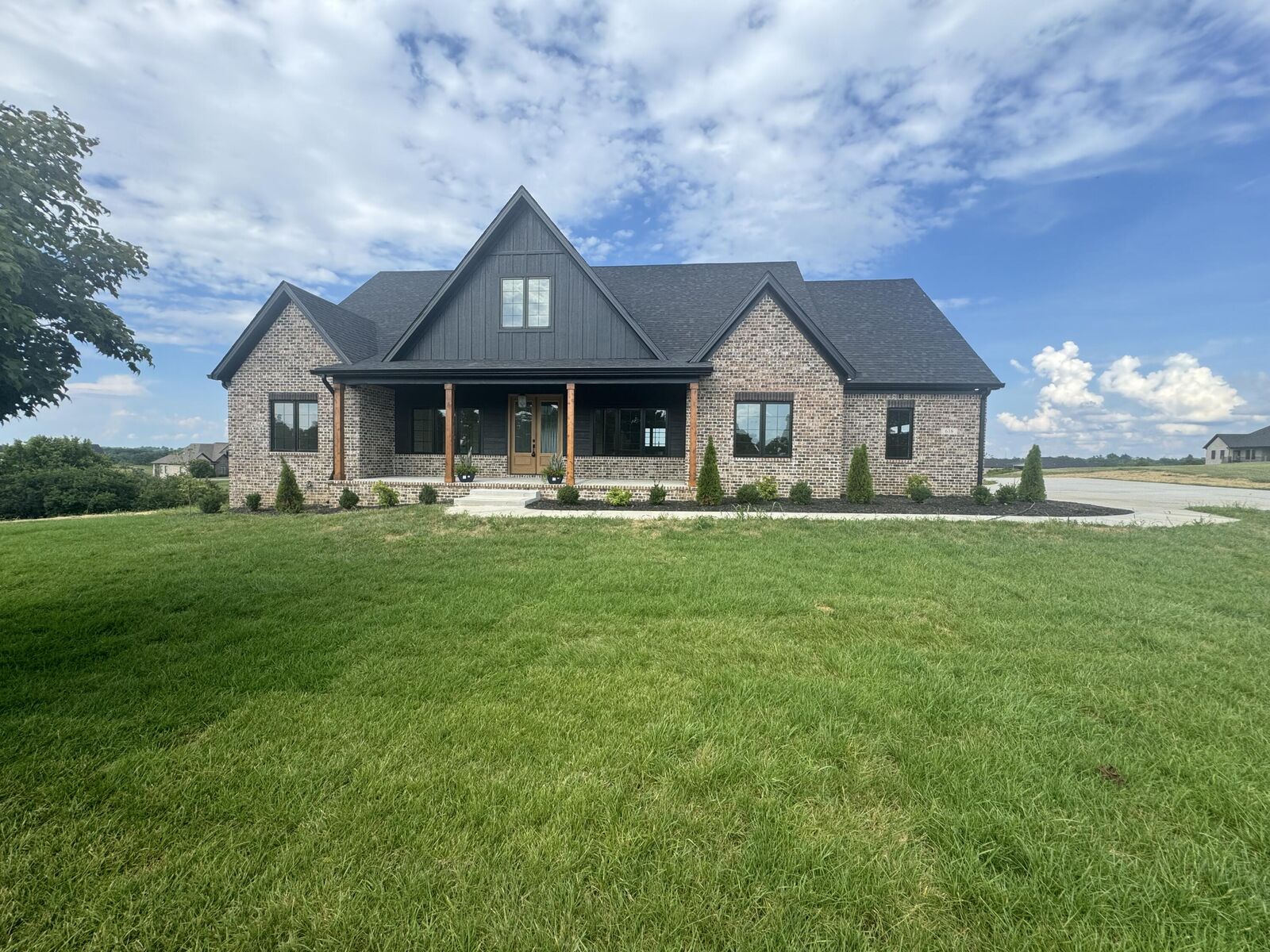 Property Photo: 638 Champion Way KY 40475