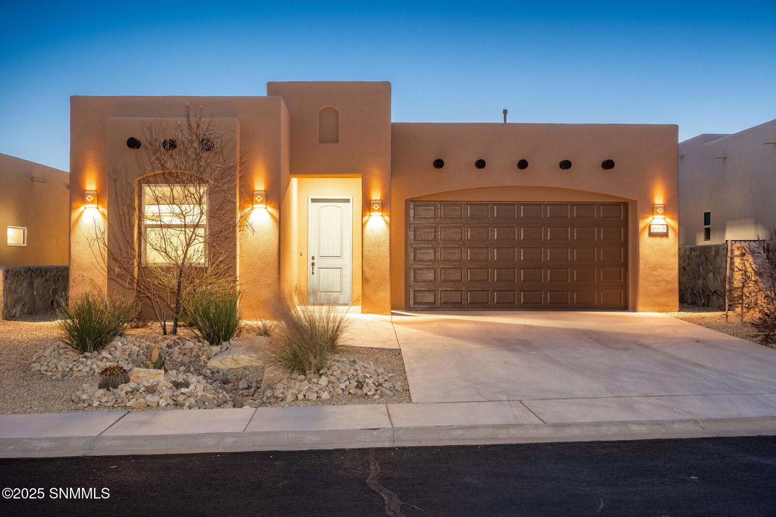 Property Photo:  8008 Willow Bloom Circle  NM 88007 