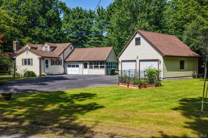 Property Photo:  10 Old Dominion Road  NY 10914 