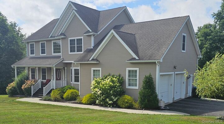 Property Photo:  14 Sanok Drive  NY 10916 