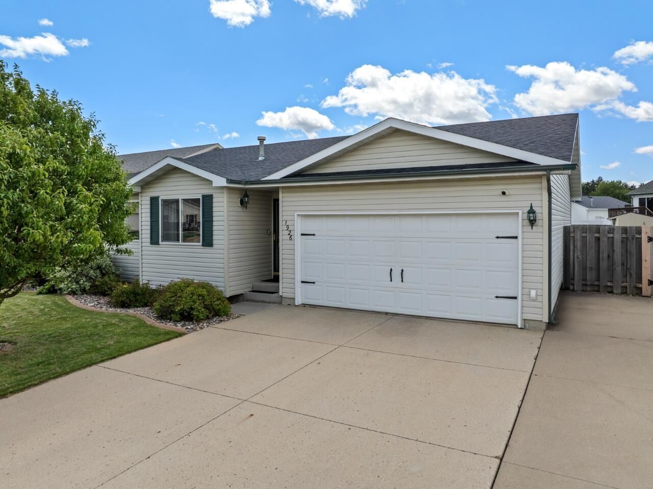 Property Photo:  1926 24th St SW  ND 58701 