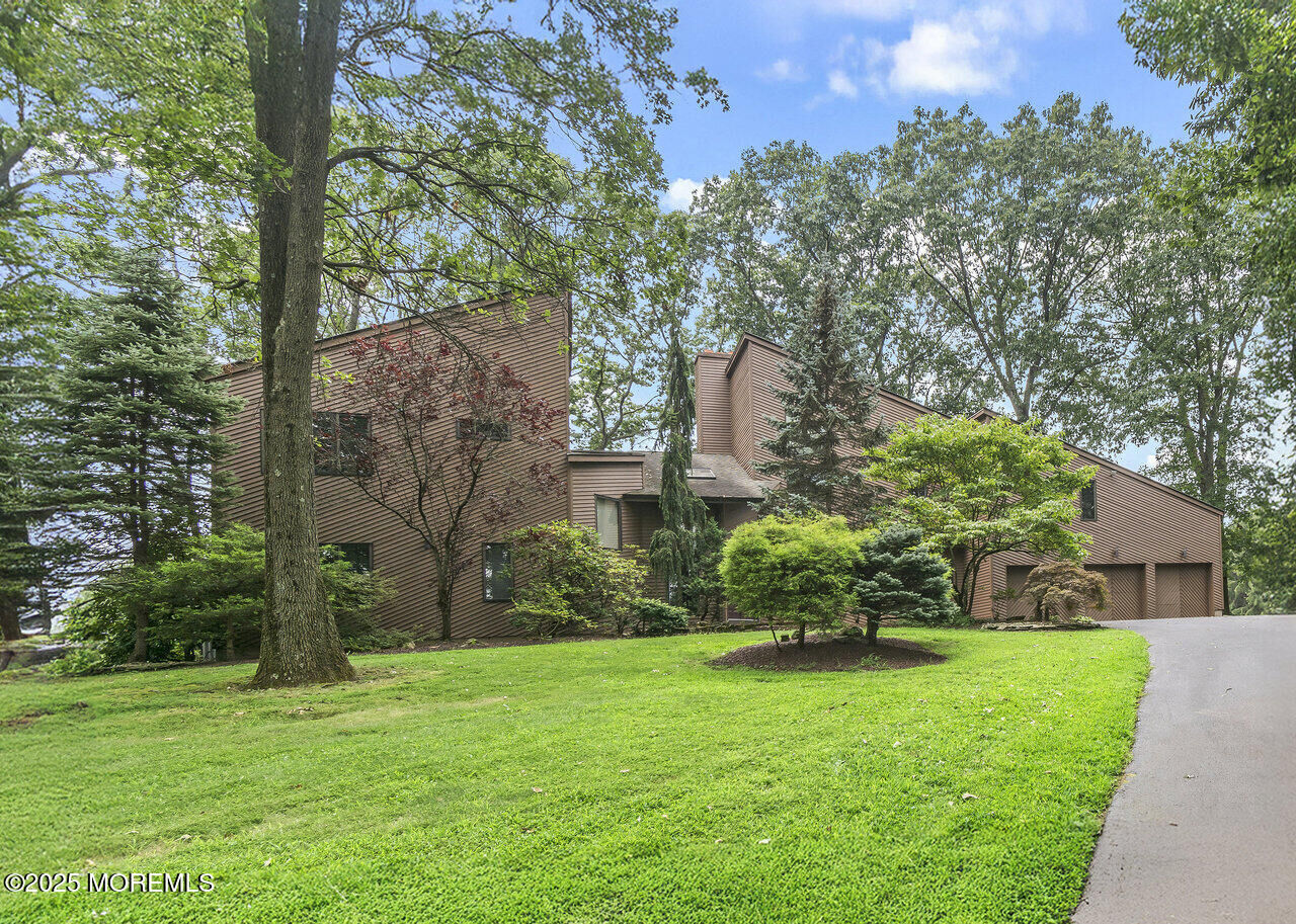 Property Photo:  31 Thompson Grove Road  NJ 07728 