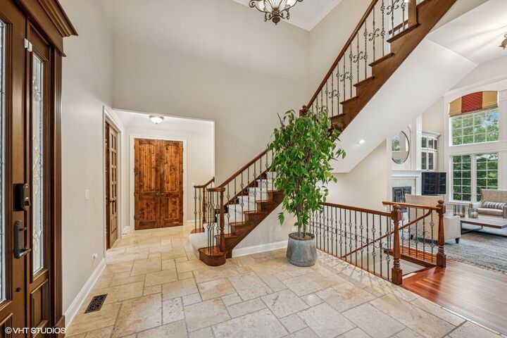 Property Photo:  4904 Clover Court  IL 60047 