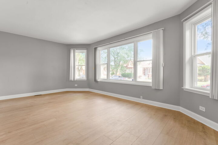 Property Photo:  9230 S Elizabeth Street  IL 60620 