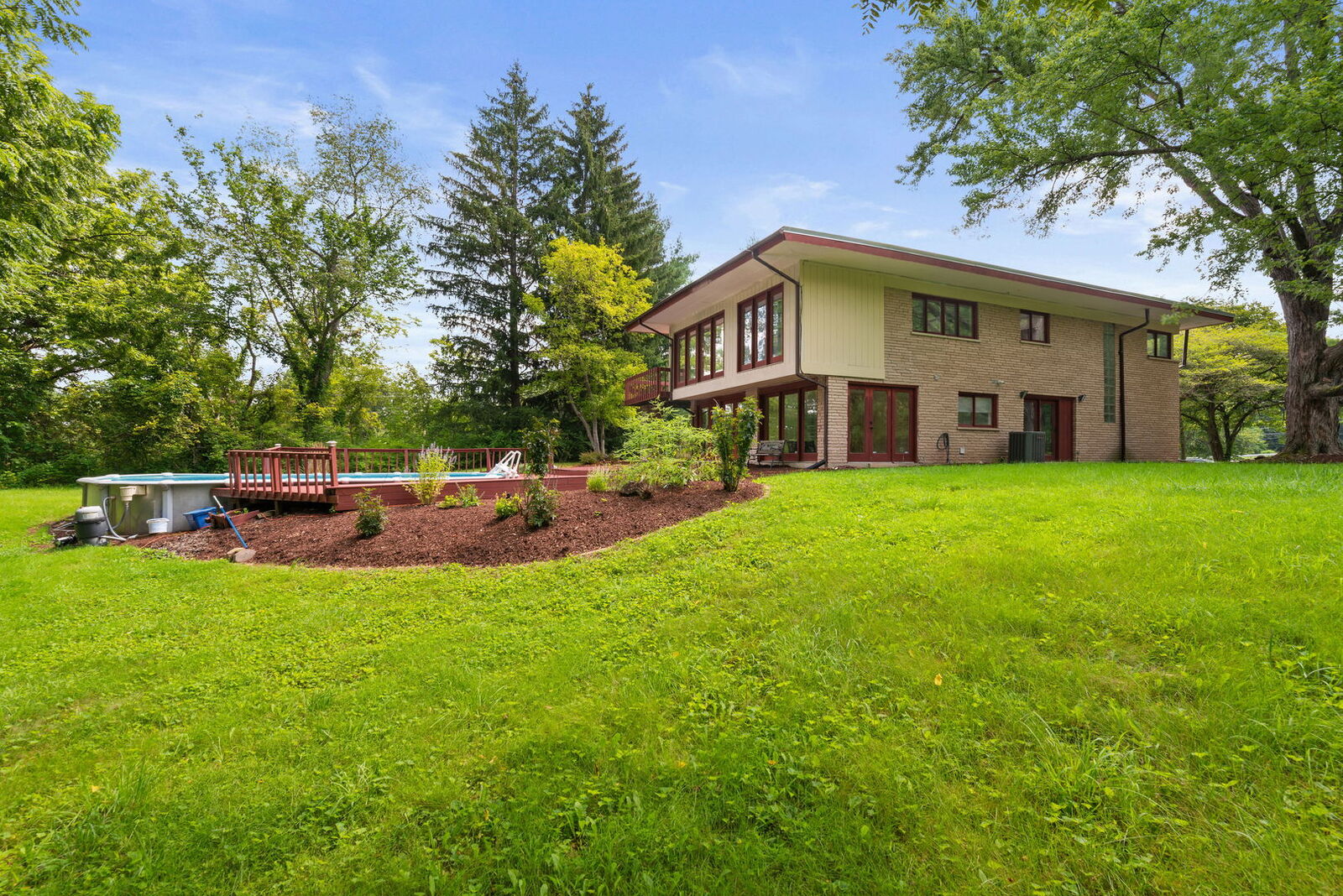 Property Photo:  4N270 Randall Road  IL 60175 