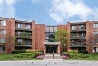 Property Photo:  1415 E Central Road 219C  IL 60005 