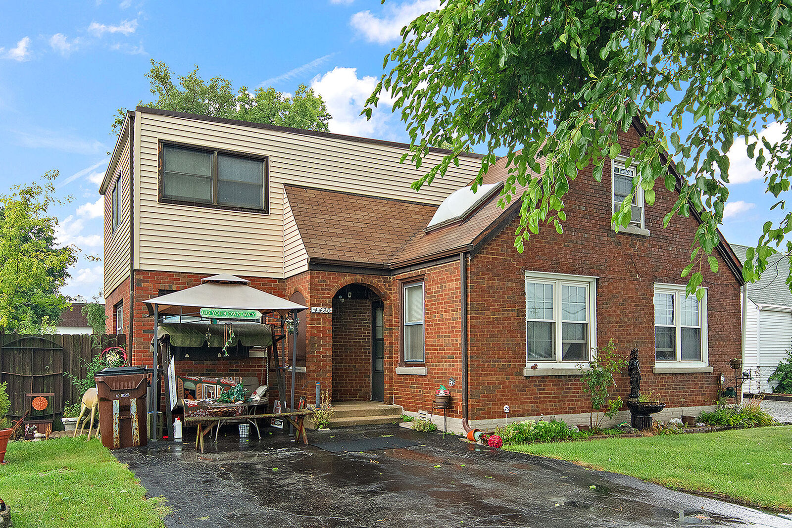 Property Photo: 4420 Midlothian Turnpike IL 60418