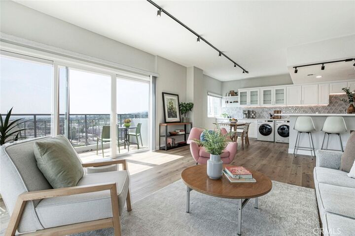 Property Photo: 1155 N Brand Blvd 1004 CA 91202