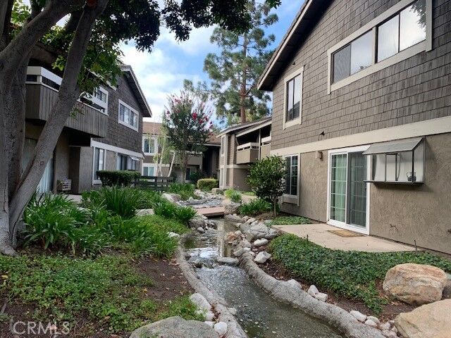 Property Photo: 118 Streamwood CA 92620
