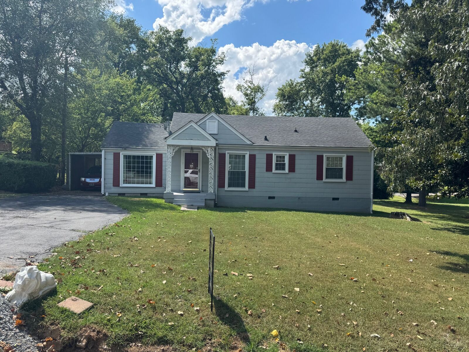 Property Photo: 2230 Thistlewood Dr TN 37216