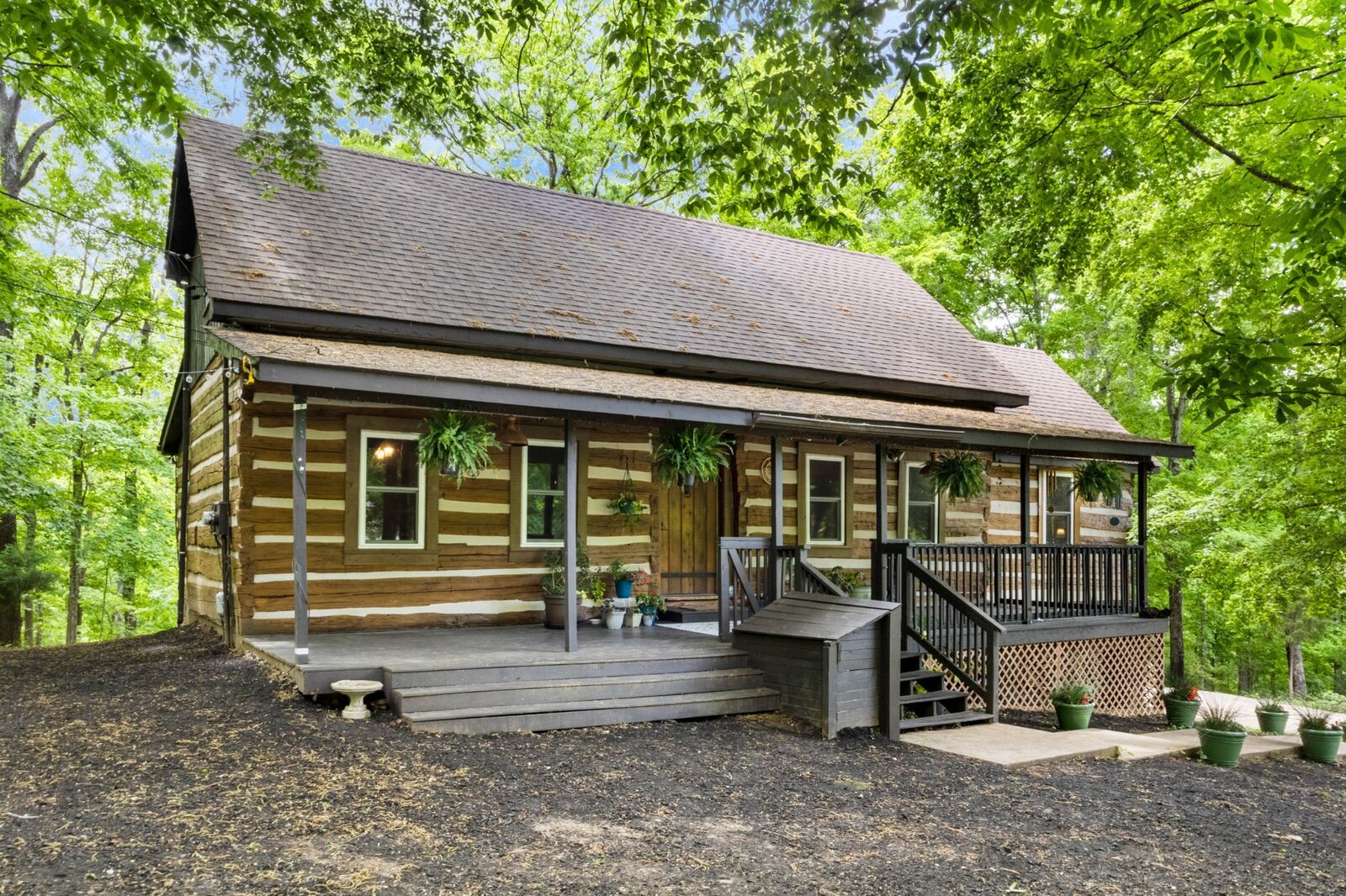 Property Photo:  460 Seven Springs Rd  TN 37043 