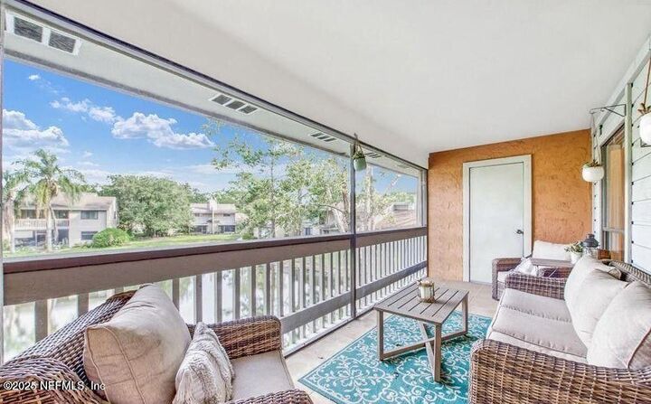 Property Photo: 3801 Crown Point Road 3082 FL 32257