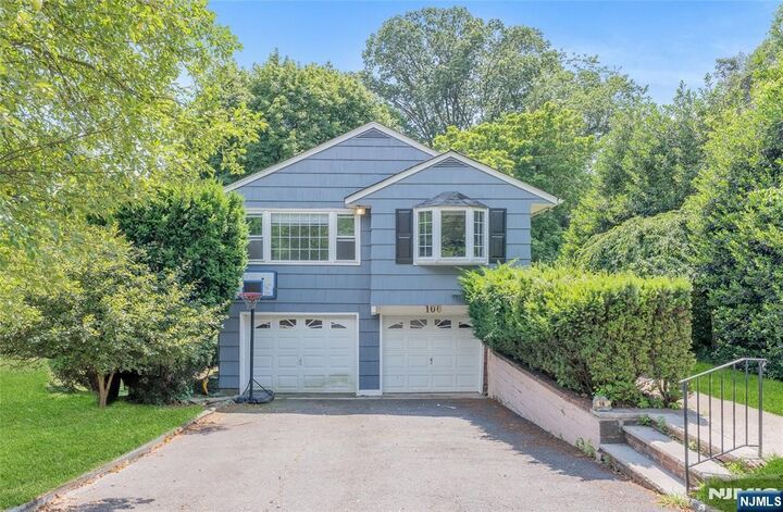 Property Photo:  106 Hillside Avenue  NJ 07626 
