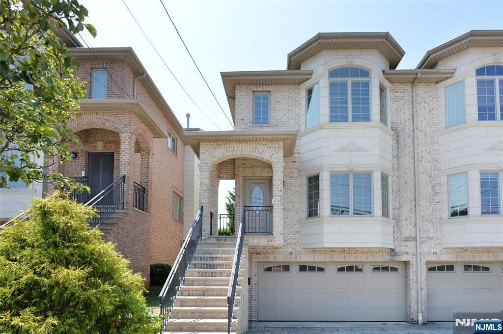 Property Photo:  64 Harwood Avenue 1  NJ 07650 