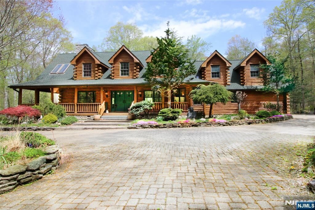 Property Photo:  31 Kent Road  NJ 07860 