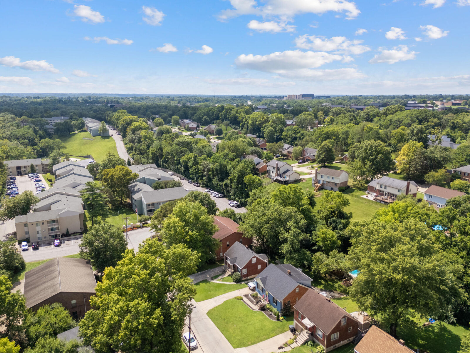 Property Photo: 39 E Lakeside Avenue KY 41017