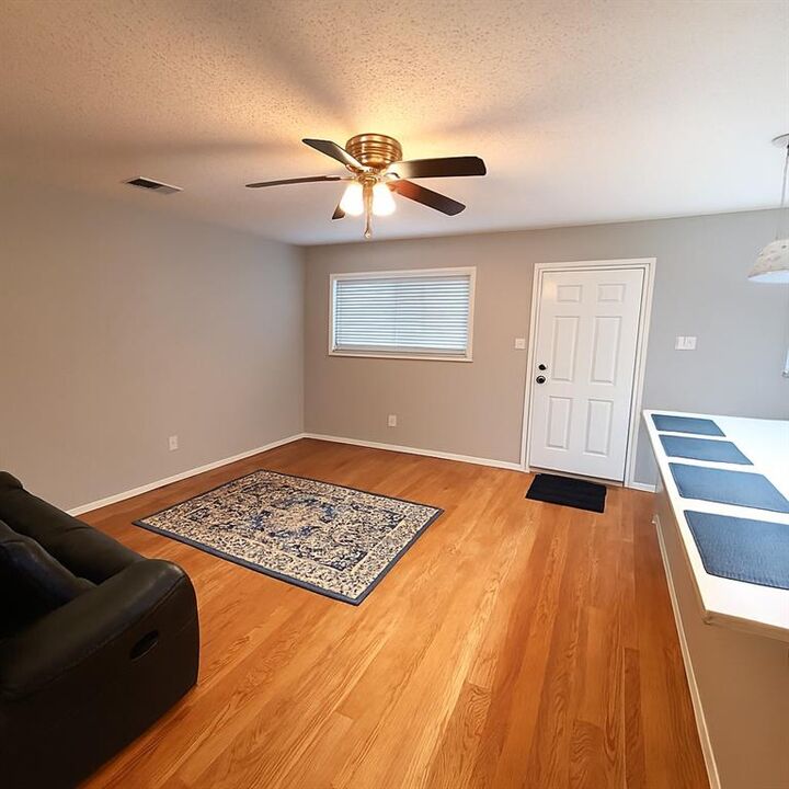 Property Photo: 513 Omega Street C LA 70037