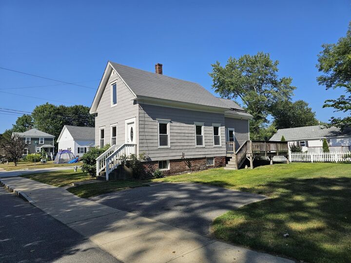 Property Photo:  253 Elm Street  NH 03431 