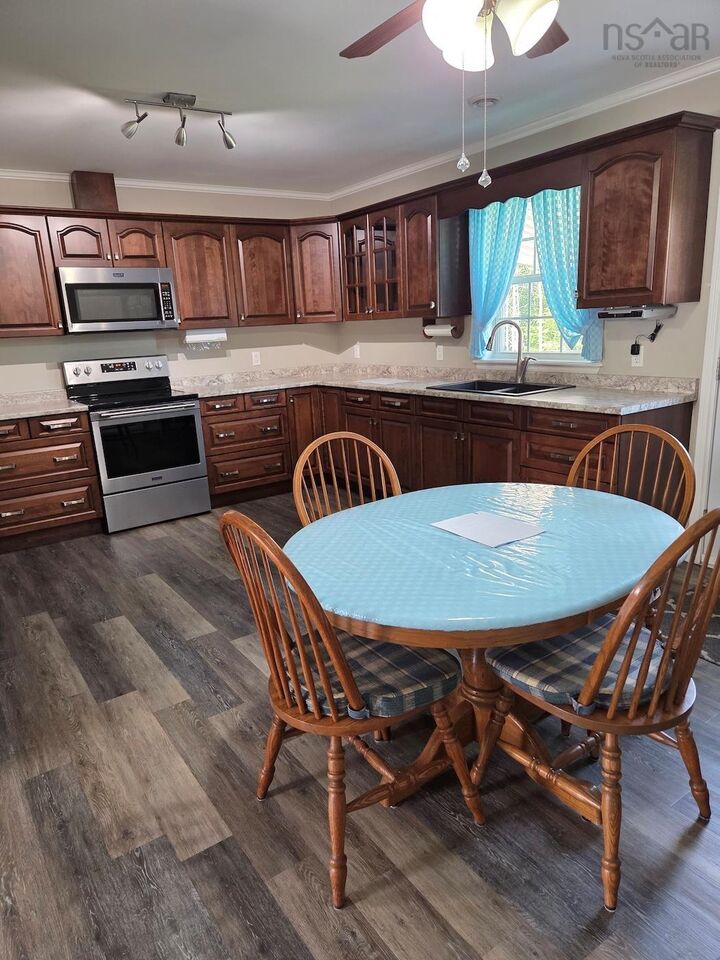 Property Photo:  425 West North River Road  NS B6L 6Y2 