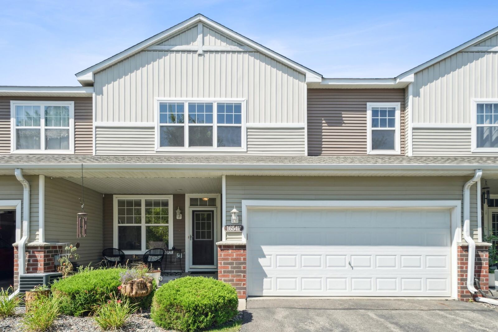 Property Photo:  1654 White Pine Way F  MN 55315 