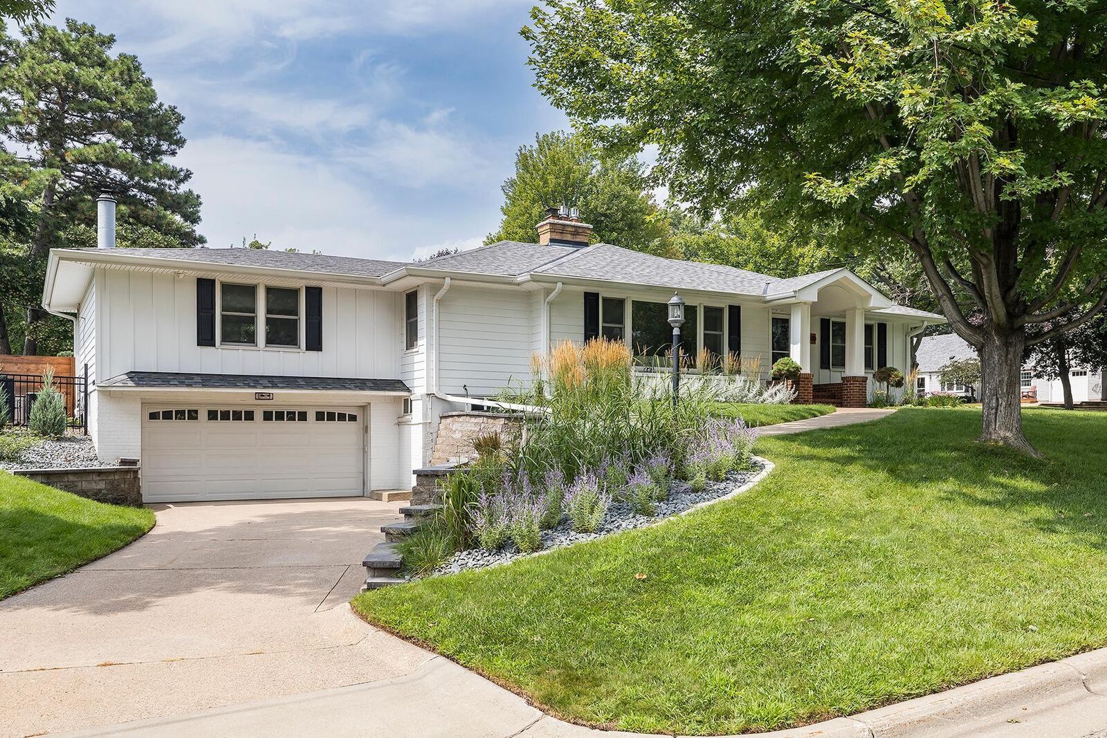 Property Photo:  5600 Warwick Place  MN 55436 