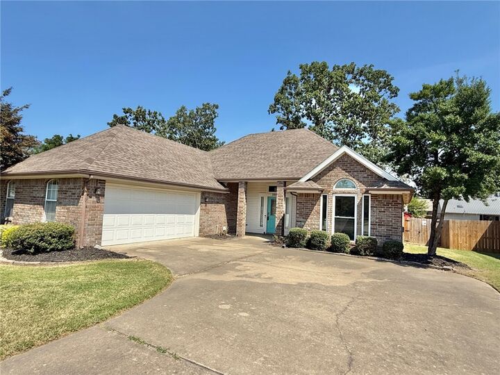 Property Photo: 3801 W Cedar Street AR 72756