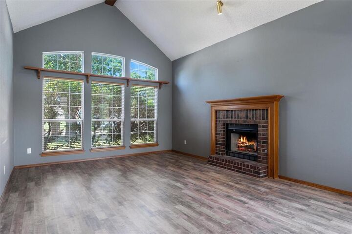 Property Photo: 204 SW 129th Street OK 73170