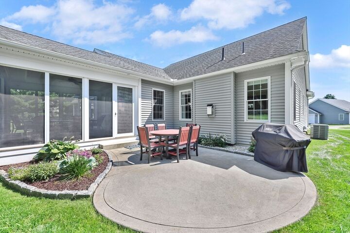 Property Photo:  12 Sandalwood Dr 12  MA 01095 