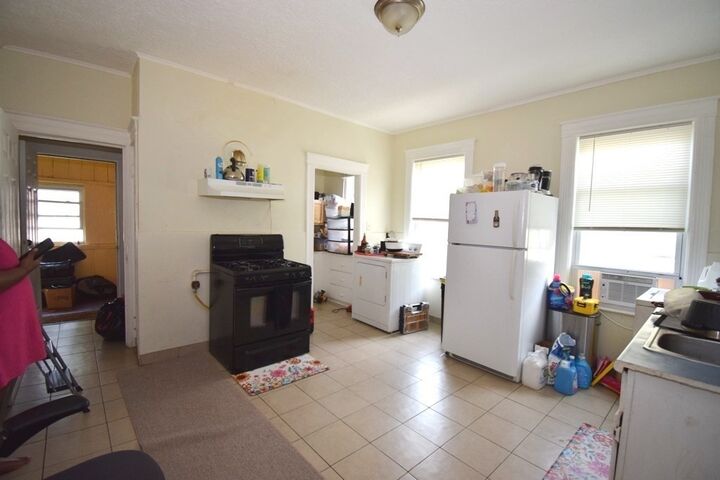 Property Photo: 6 Pelham Street MA 01609