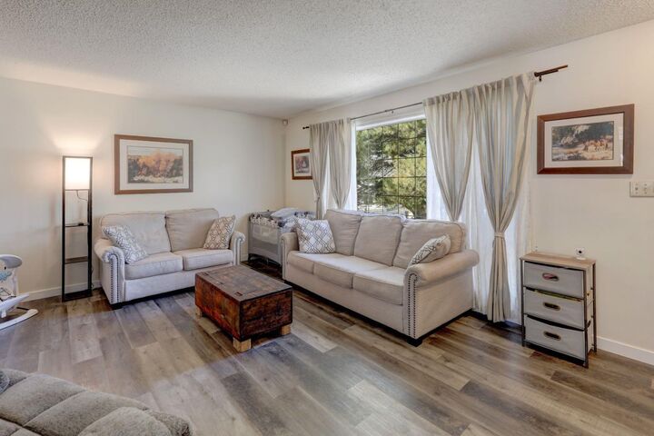 Photo de la propriété:  308 17 Street NW  AB T0J 0Y1 