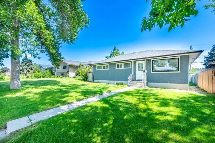 2210 35 Street SE  Calgary AB T2B 0X1 photo