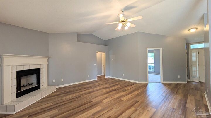Property Photo: 3131 Windjammer Ct FL 32526