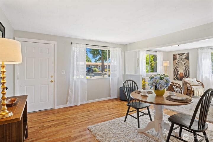 Property Photo: 27205 118th Avenue SE WA 98030