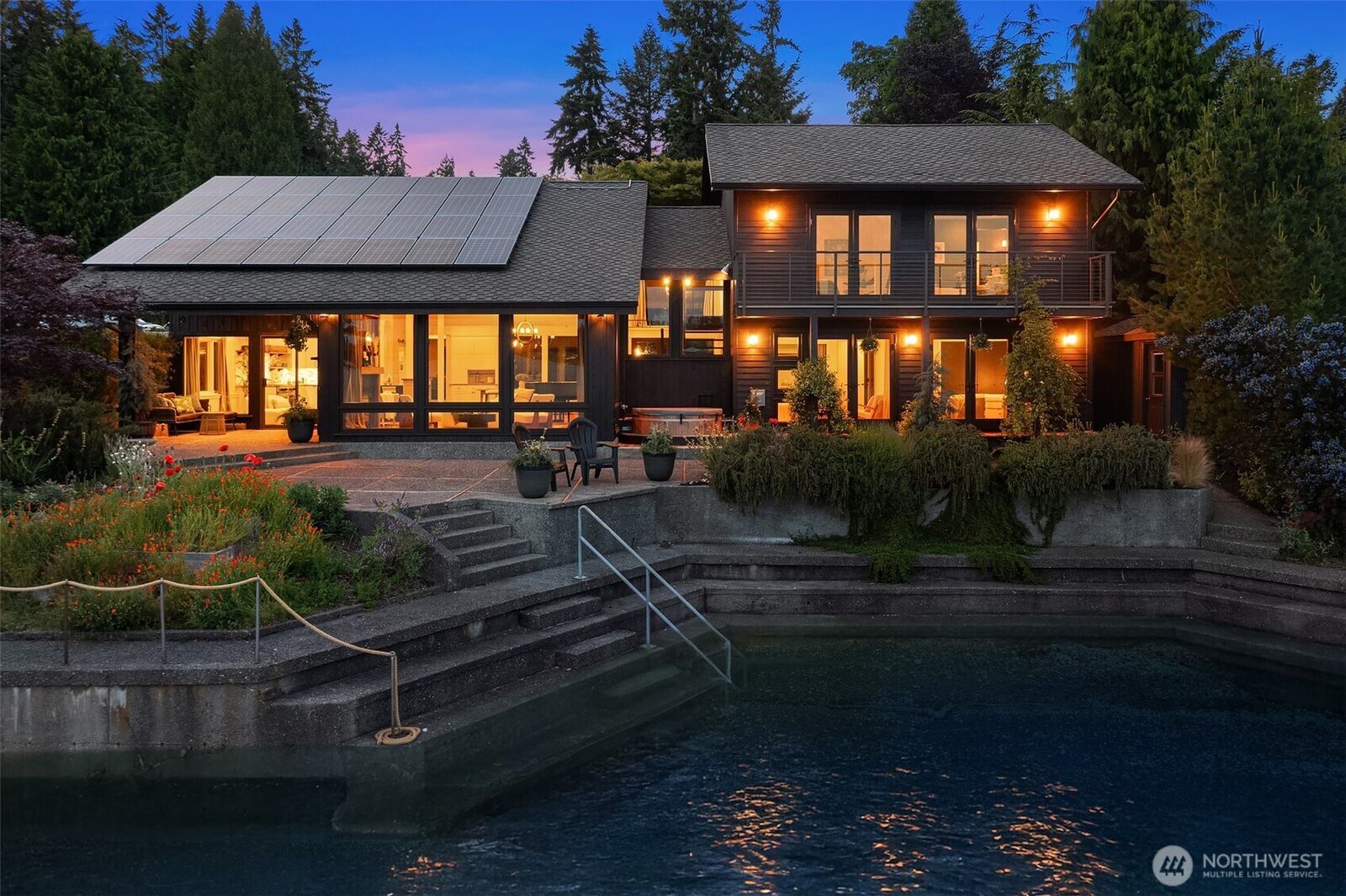 Property Photo:  9707 SW Quartermaster Drive  WA 98070 