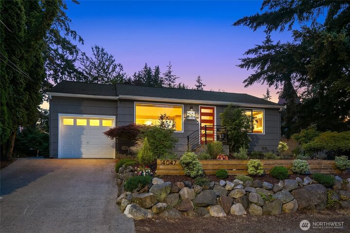 Property Photo: 14047 Burke Avenue N WA 98133