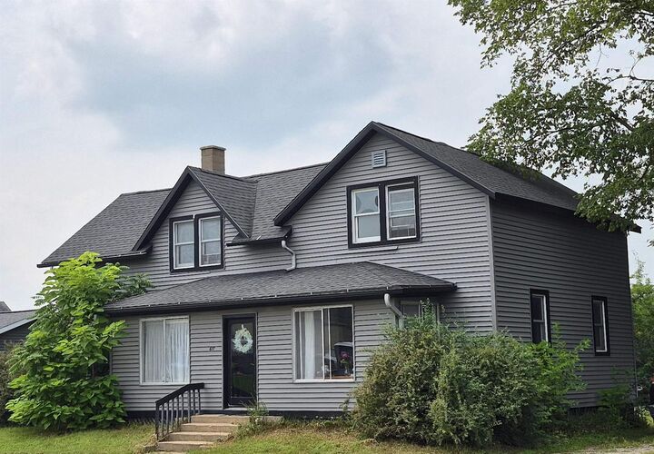 Property Photo:  617 Hollister Avenue  WI 54660