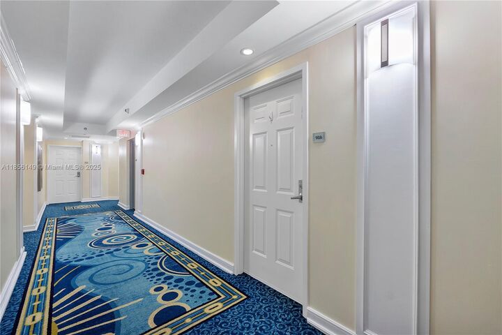 Property Photo:  1819 SE 17th St 906  FL 33316 