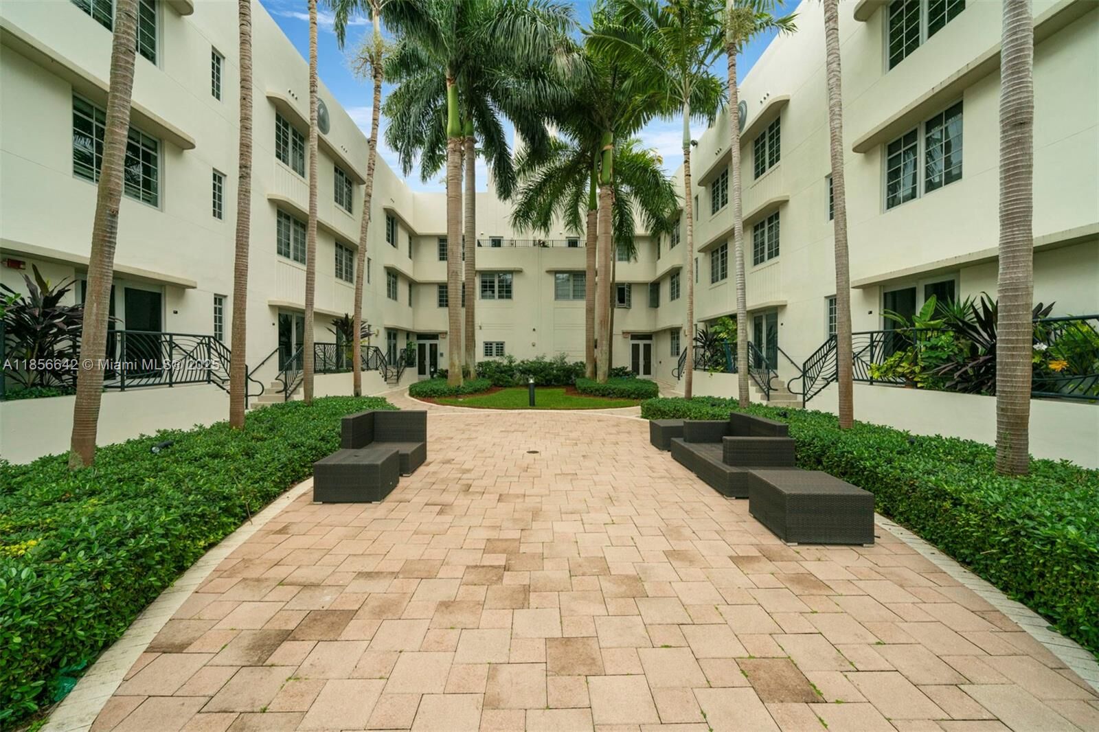 Property Photo: 435 21st St 103 FL 33139