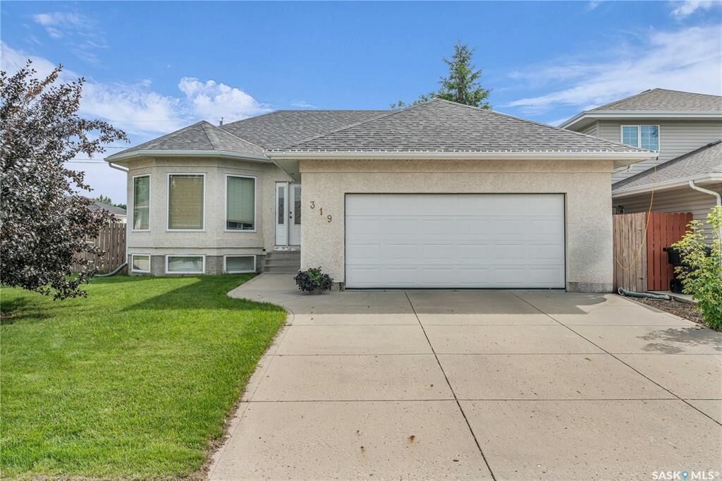Property Photo:  319 3rd Avenue N  SK S0K 0A2 