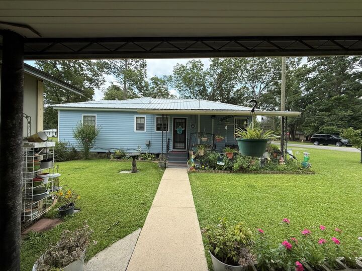 Property Photo: 121 Brunswick Ave. GA 31750