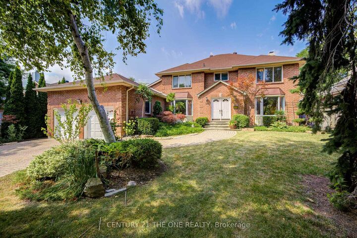 Property Photo:  35 Ambleside Crescent  ON L3R 7T2 