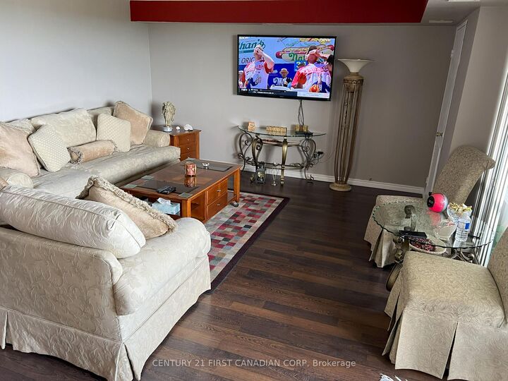 Photo de la propriété: 389 Dundas Street 1706 ON N6B 3L5