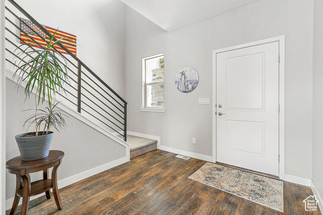 Property Photo: 834 W Daylight Dr S UT 84065
