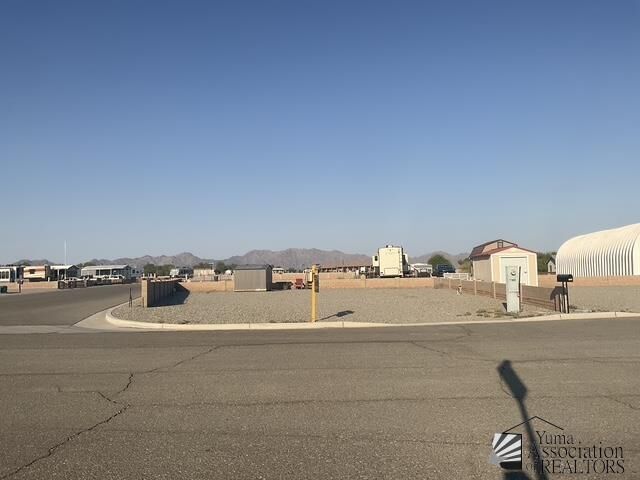 Property Photo: 11688 Comanche St AZ 85356