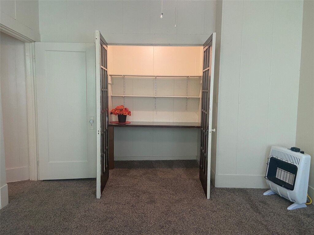 Property Photo: 401 W 38th Street B TX 78705