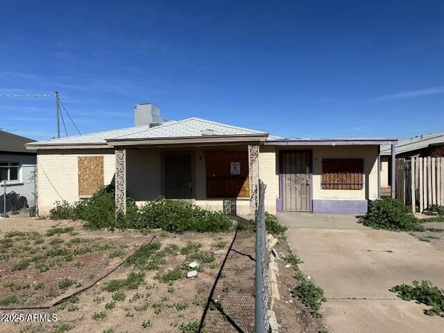 Property Photo:  1618 E Wood Street  AZ 85040 