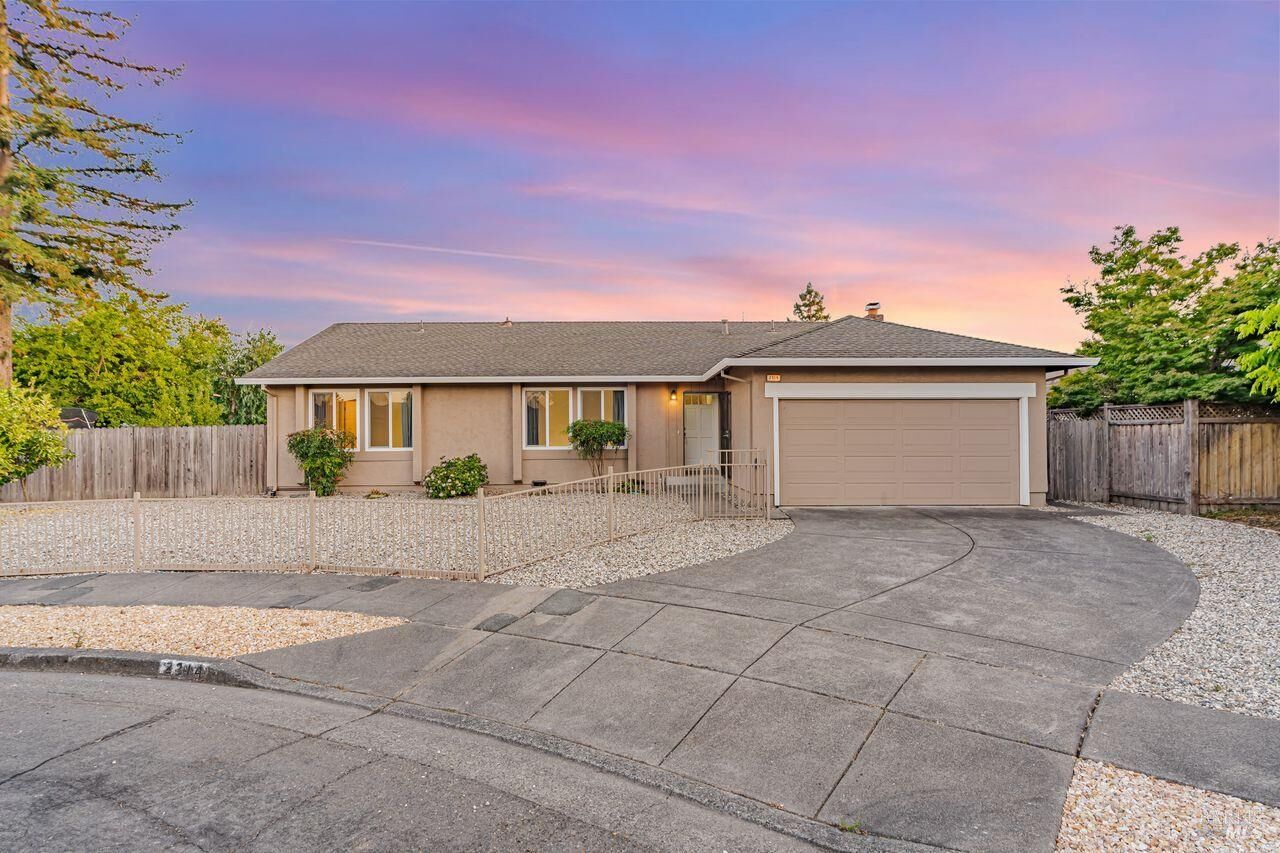 Property Photo: 2314 Cassidy Court CA 95403