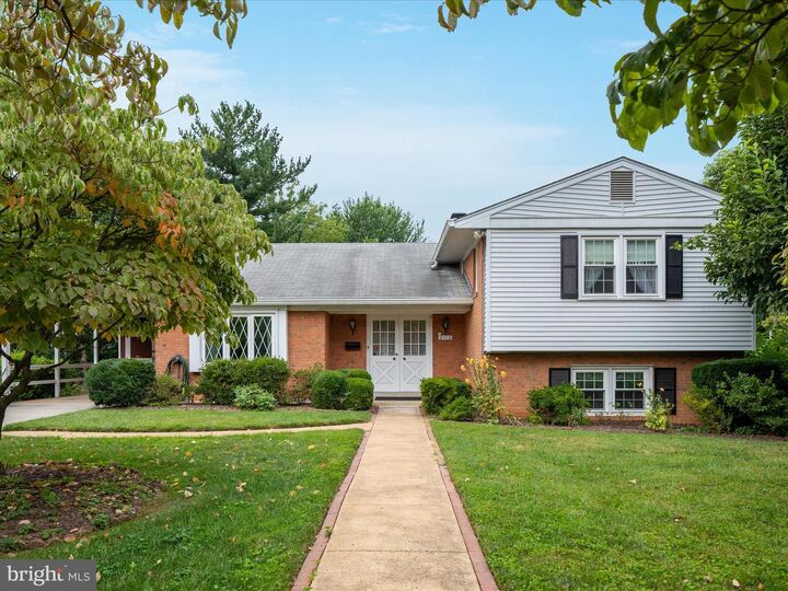 Property Photo:  2110 Wicomico Street  VA 22043 