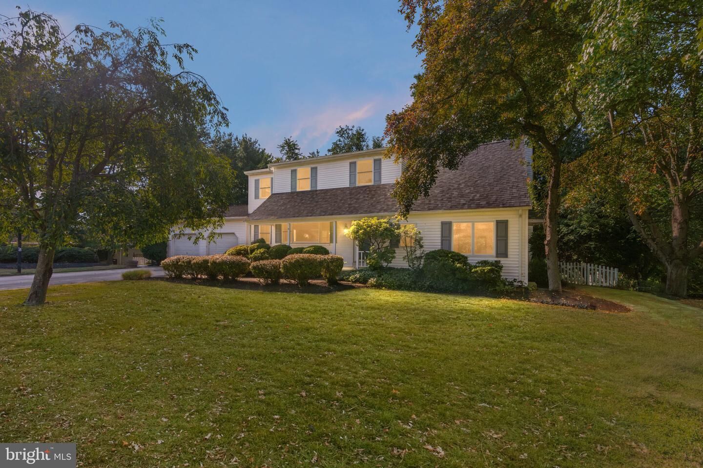 Property Photo:  226 Retford Lane  PA 19380 
