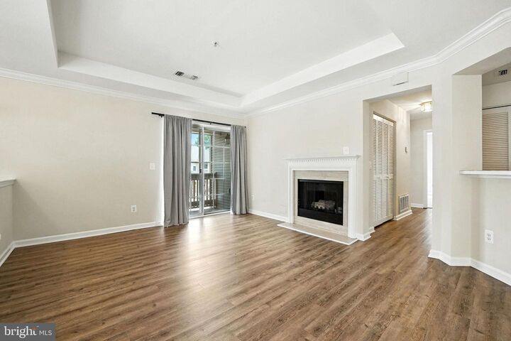 Property Photo:  45061 Brae Terrace 202  VA 20147 